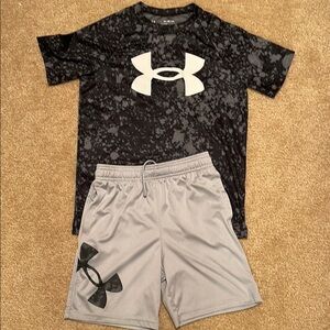 Under Armour Black and Gray Athletic Set